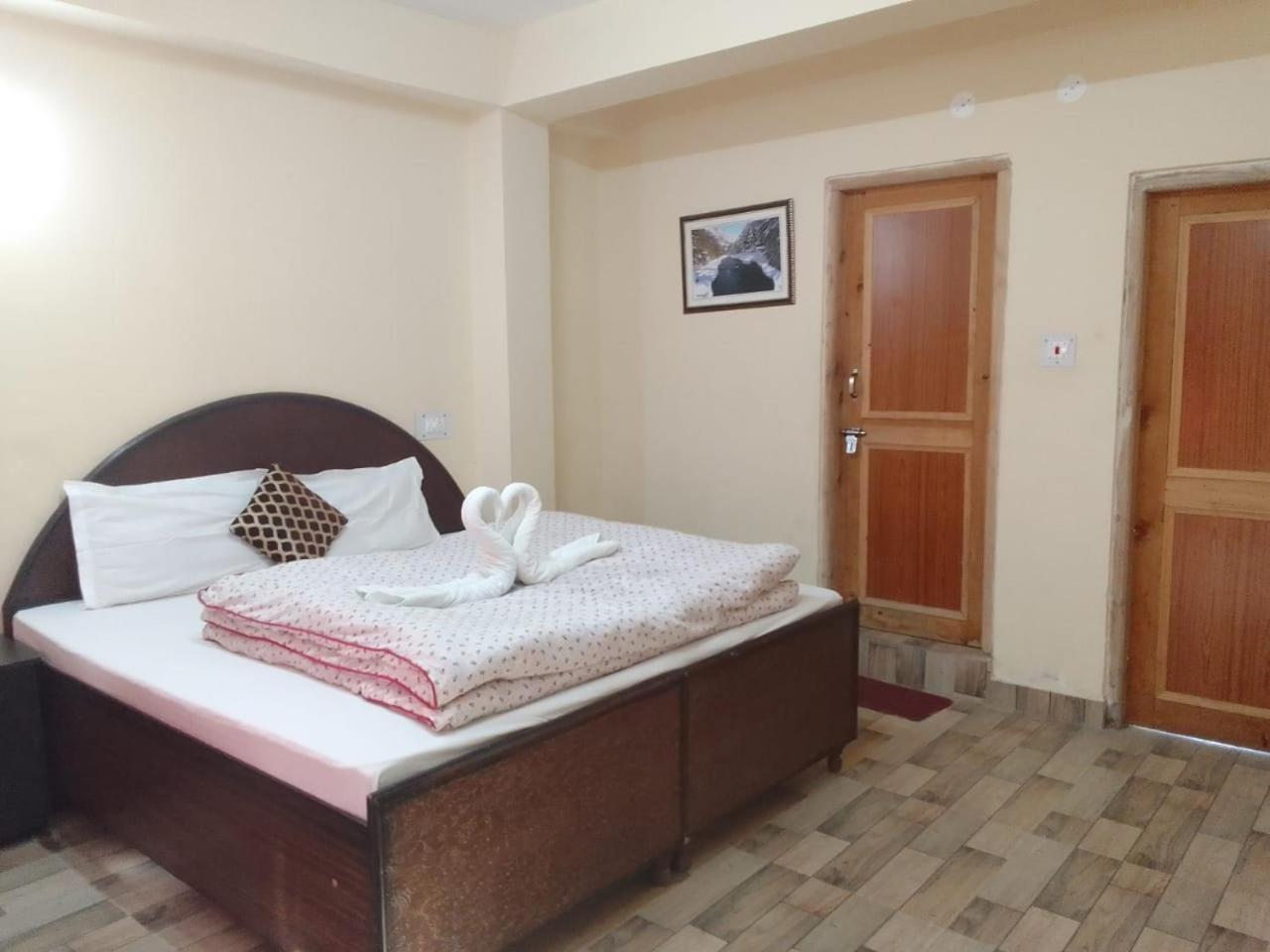 Sarāhan Hotel Alpine View מראה חיצוני תמונה