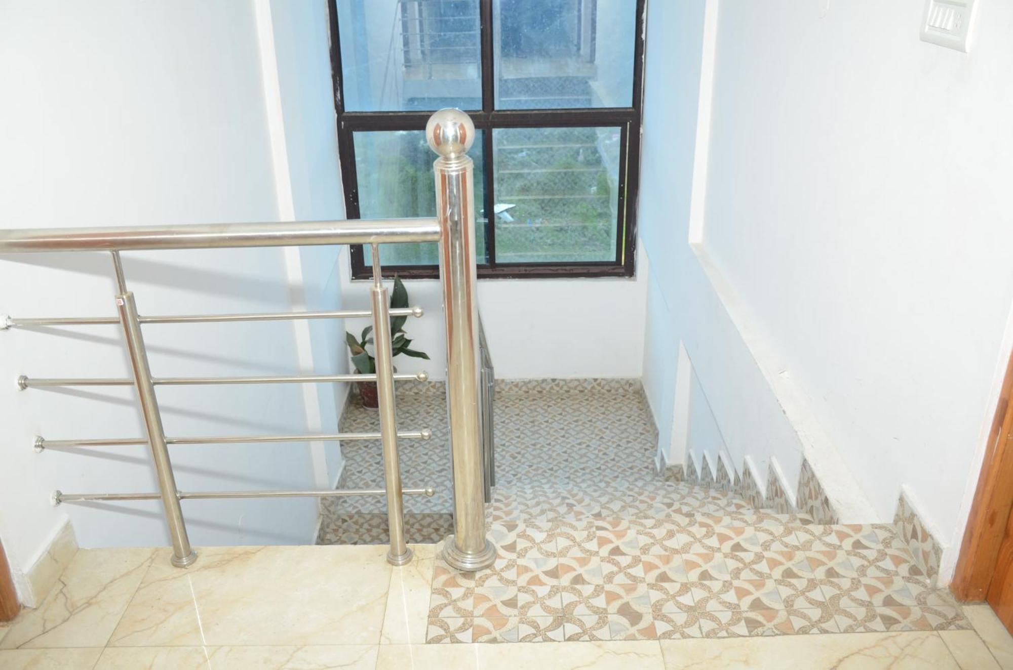 Sarāhan Hotel Alpine View מראה חיצוני תמונה